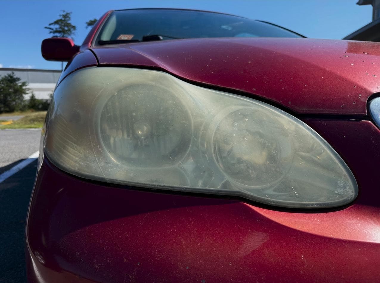 Dull headlight before restoration